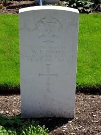 Klagenfurt War Cemetery - Hughes, Walter Ernest